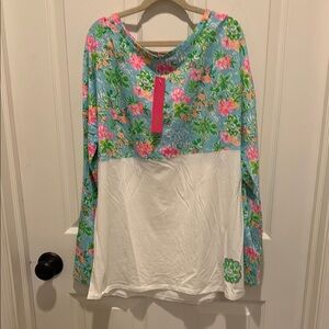 NWT Disney Lilly Pulitzer Finn Top - Ladies Medium